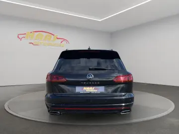 Volkswagen Touareg R-Line 4Motion Panorama