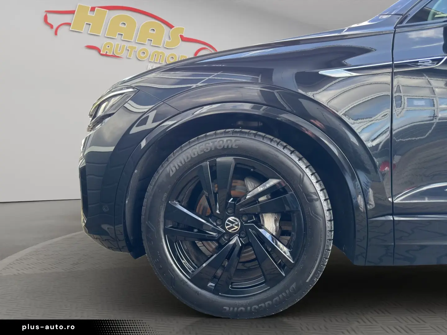 Volkswagen Touareg R-Line 4Motion Panorama