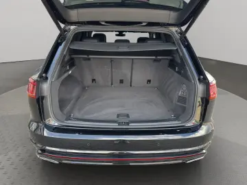 Volkswagen Touareg R-Line 4Motion Panorama