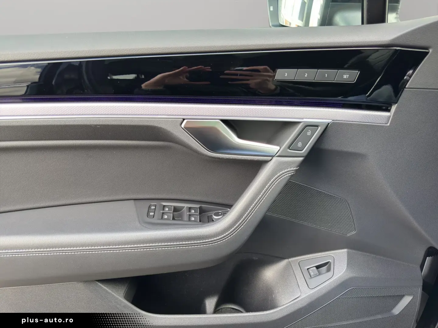 Volkswagen Touareg R-Line 4Motion Panorama