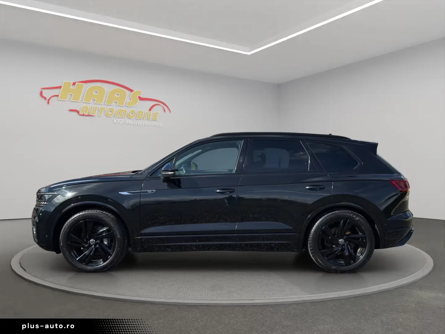 Volkswagen Touareg R-Line 4Motion Panorama