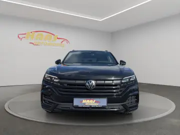 Volkswagen Touareg R-Line 4Motion Panorama