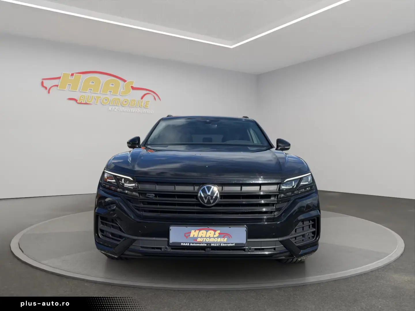 Volkswagen Touareg R-Line 4Motion Panorama