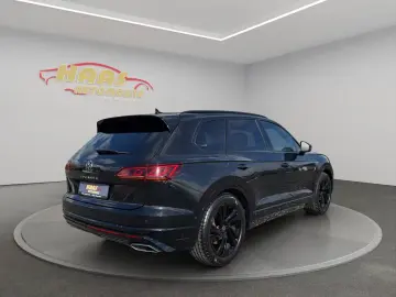 Volkswagen Touareg R-Line 4Motion Panorama