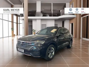 Volkswagen Touareg R-Line 3.0TDI 4Motion Pano
