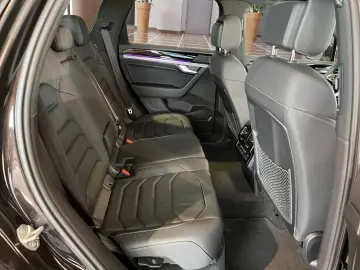 Volkswagen Touareg R-Line 3.0TDI 4Motion Pano