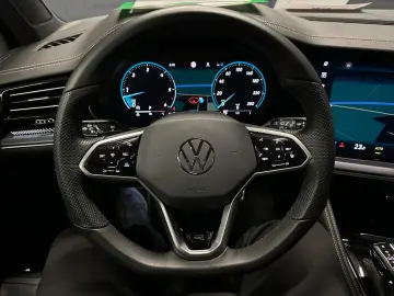 VW Touareg V6 TDI 4Mot. R-Line PANORAMA VW-GARANTIE