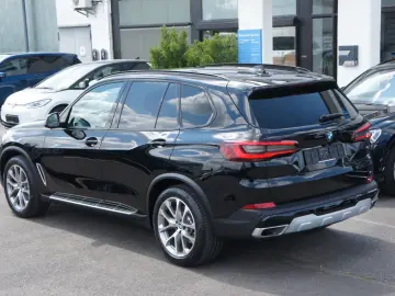 BMW X5 xDrive 30d xLine ACC HUD LEDER 20Z TRITTBRETT