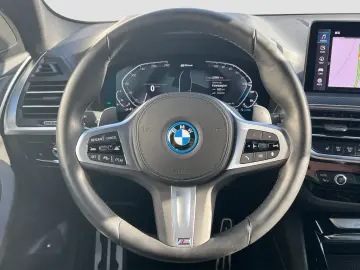 BMW X3 xDrive 30e    M-Sport ACC StHzg AHK HUD