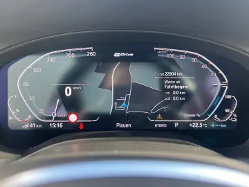 BMW X3 xDrive 30e    M-Sport ACC StHzg AHK HUD