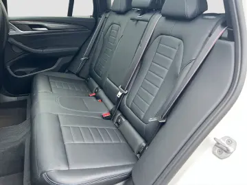 BMW X3 xDrive30d    M-Sport ACC Laser PanoSD Sthzg
