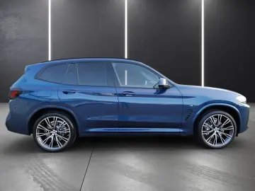BMW X3 xDrive30i M SPORTPAKET 21 ALU PANORAMA LASERL
