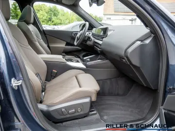 BMW X3 30e xDrive M-Sport NAVI AHK ACC LED PANO 360