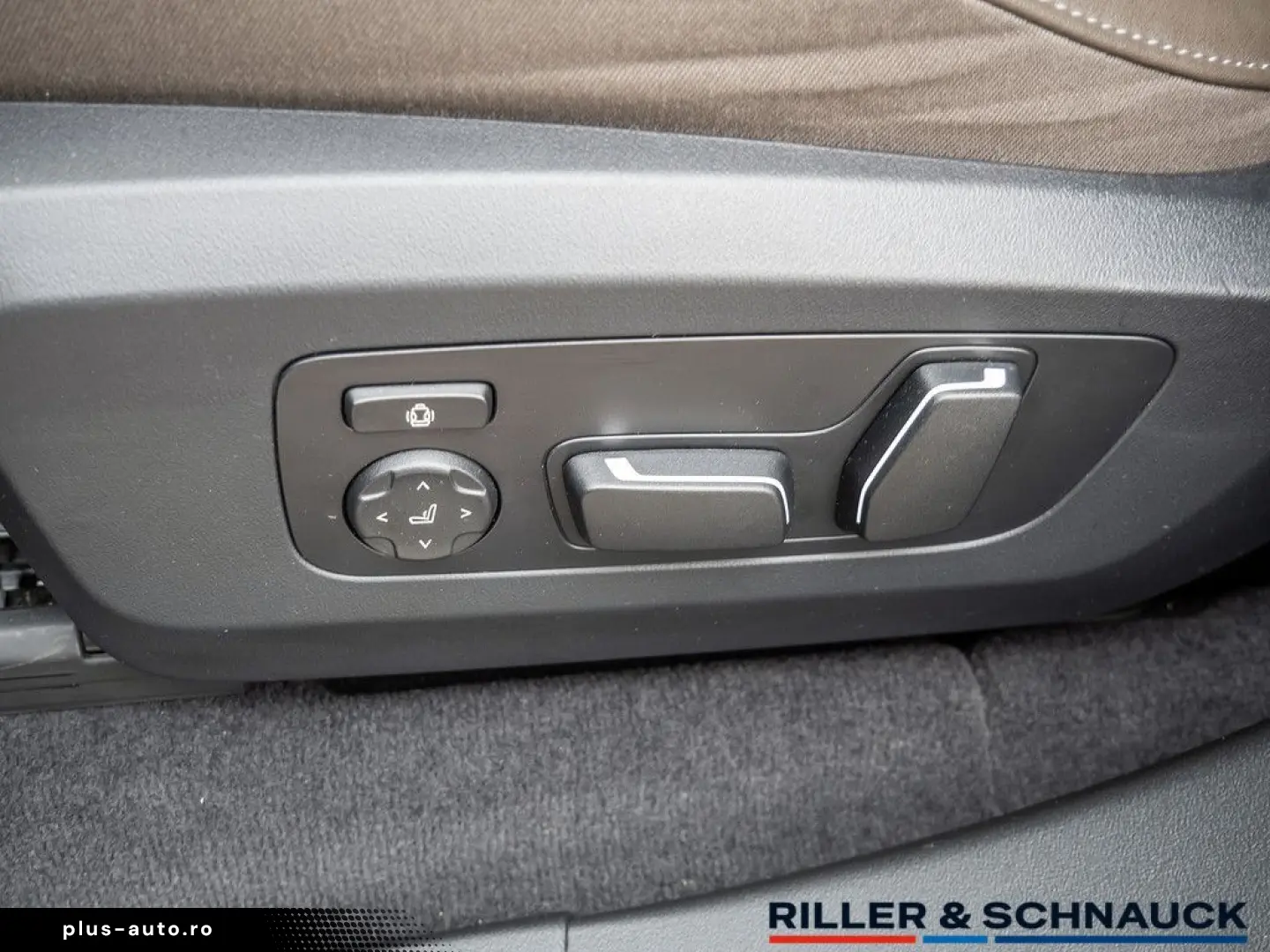 BMW X3 30e xDrive M-Sport NAVI AHK ACC LED PANO 360