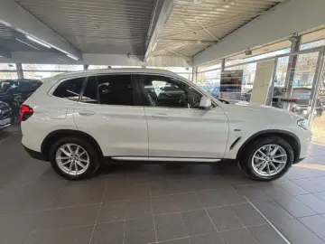 BMW X3 xDrive 30e ACC DAB Park mit 360  3Z Akustik