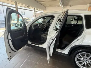 BMW X3 xDrive 30e ACC DAB Park mit 360  3Z Akustik