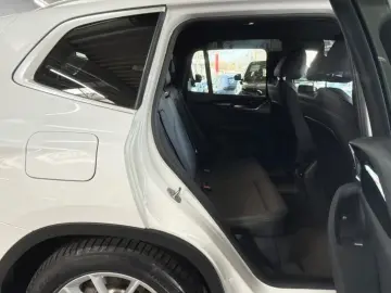 BMW X3 xDrive 30e ACC DAB Park mit 360  3Z Akustik