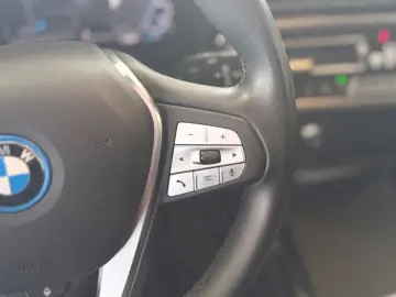 BMW X3 xDrive 30e ACC DAB Park mit 360  3Z Akustik