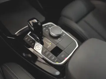 BMW X3 xDrive 30e ACC DAB Park mit 360  3Z Akustik