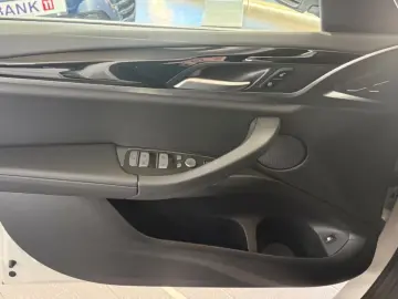 BMW X3 xDrive 30e ACC DAB Park mit 360  3Z Akustik