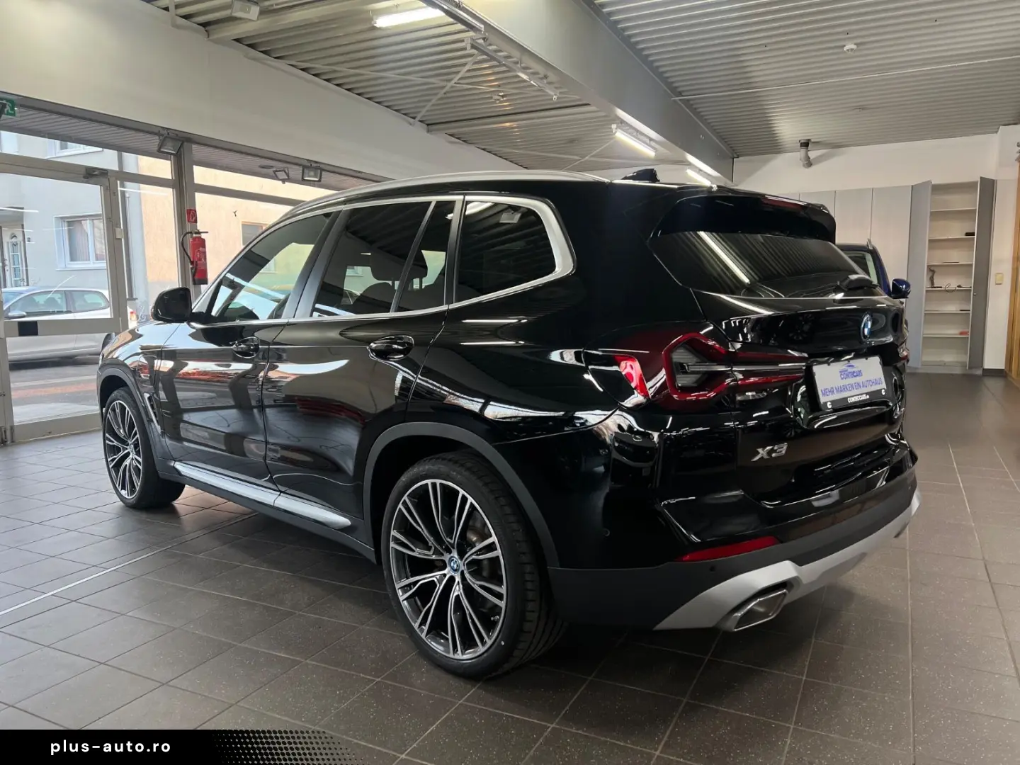 BMW X3 xD 30e DAB Park Plus LED mit Kurvenlicht