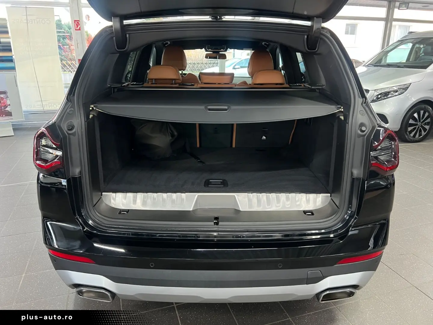 BMW X3 xD 30e DAB Park Plus LED mit Kurvenlicht