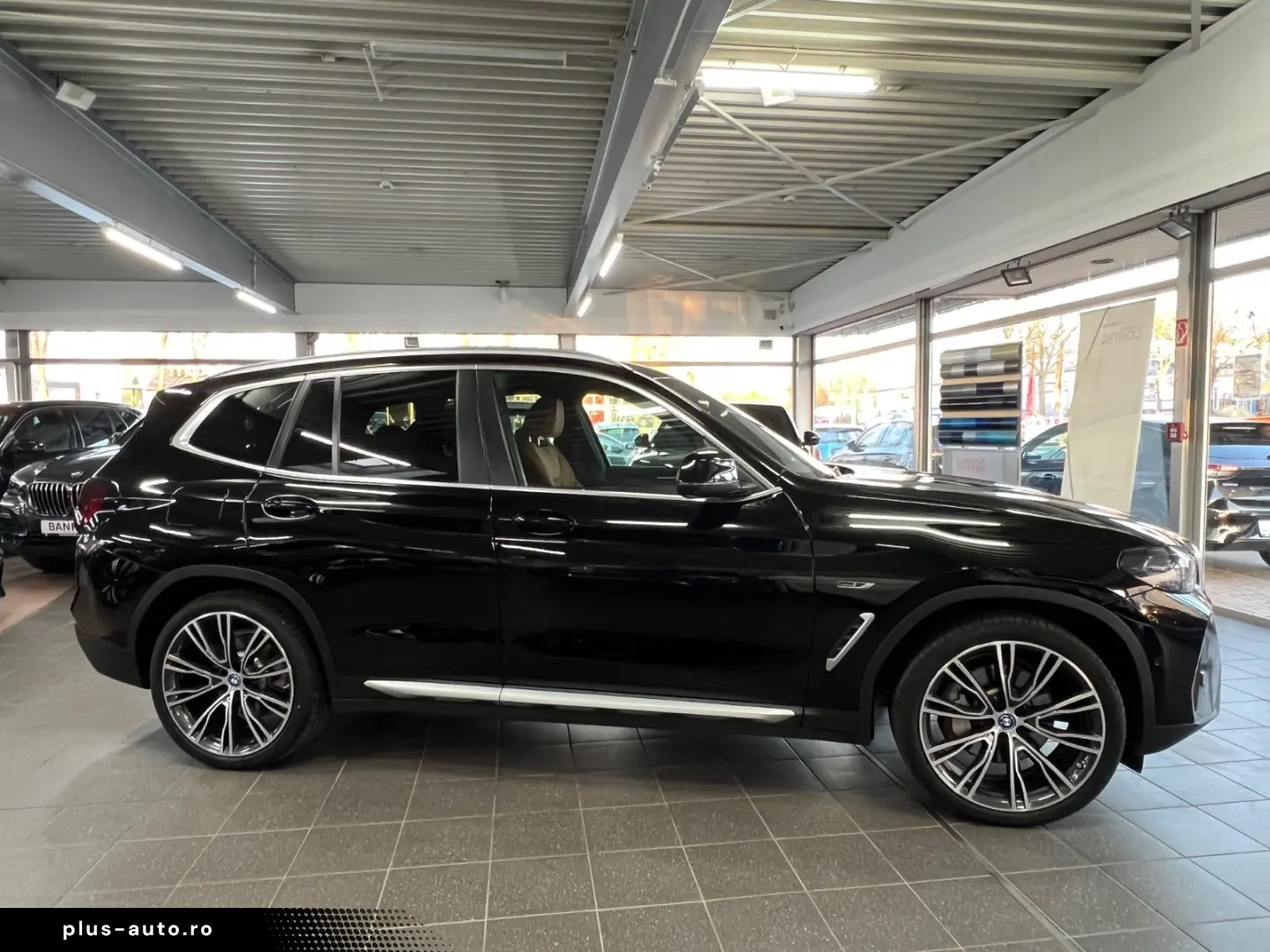 BMW X3 xD 30e DAB Park Plus LED mit Kurvenlicht
