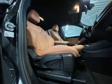 BMW X3 xD 30e DAB Park Plus LED mit Kurvenlicht
