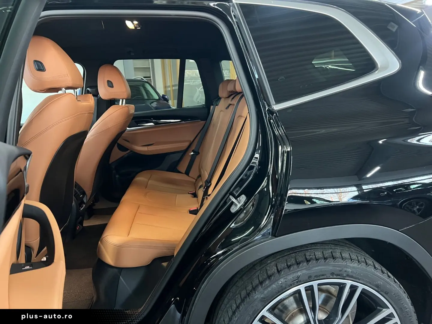 BMW X3 xD 30e DAB Park Plus LED mit Kurvenlicht