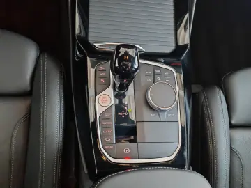 BMW X3 xD30i PANO LASER 360  HUD AHK DA Unfallfrei