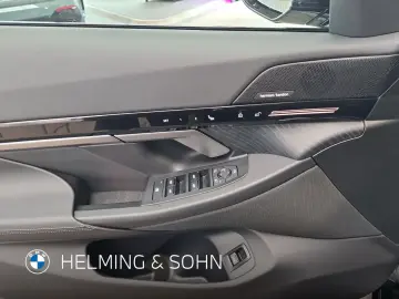 BMW 520d xDrive Touring M-Sport HK HiFi AHK Head-Up