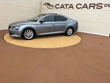 Skoda Superb 2.0TDI  BI-Xenon  Panoramic  Keyless  Webasto