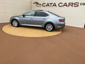 Skoda Superb 2.0TDI  BI-Xenon  Panoramic  Keyless  Webasto