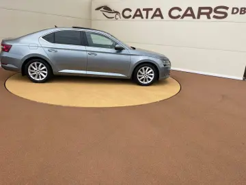 Skoda Superb 2.0TDI  BI-Xenon  Panoramic  Keyless  Webasto