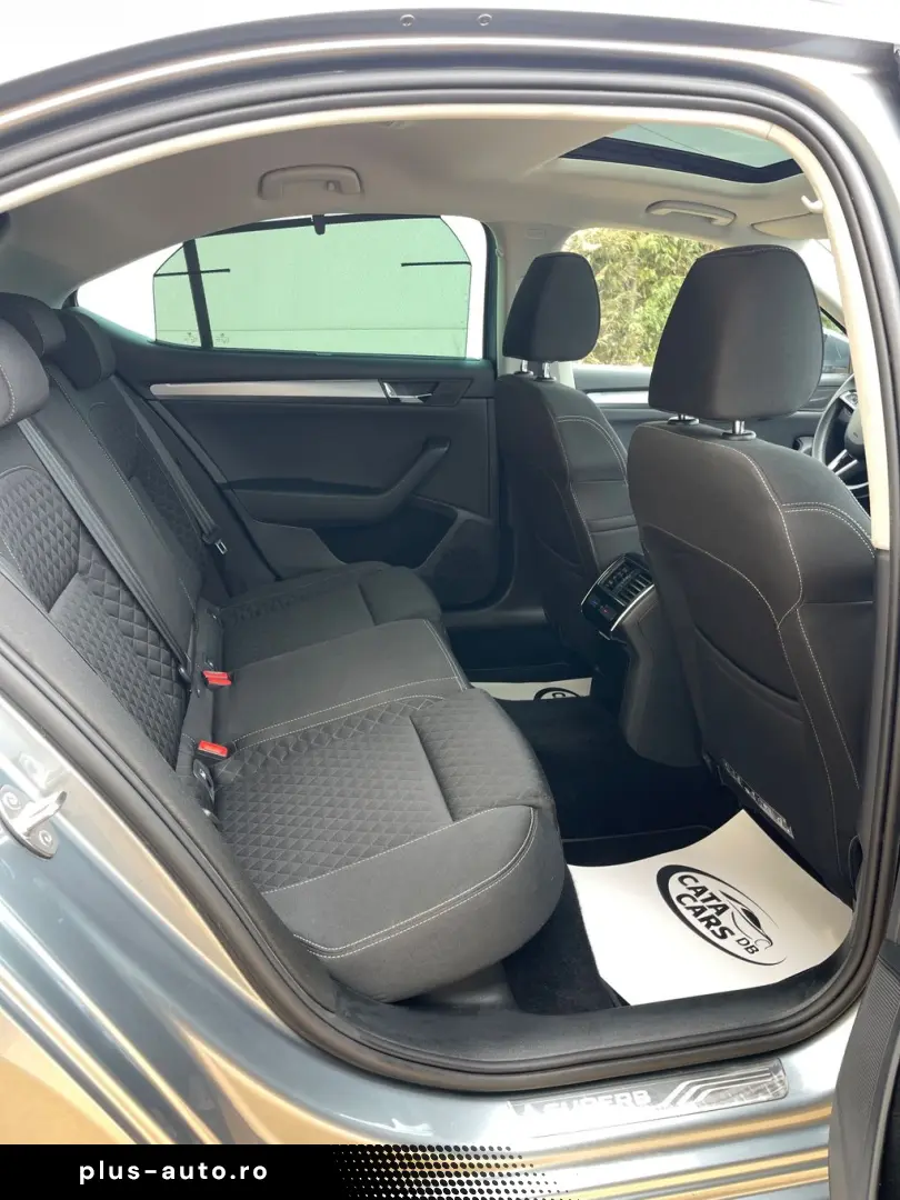 Skoda Superb 2.0TDI  BI-Xenon  Panoramic  Keyless  Webasto