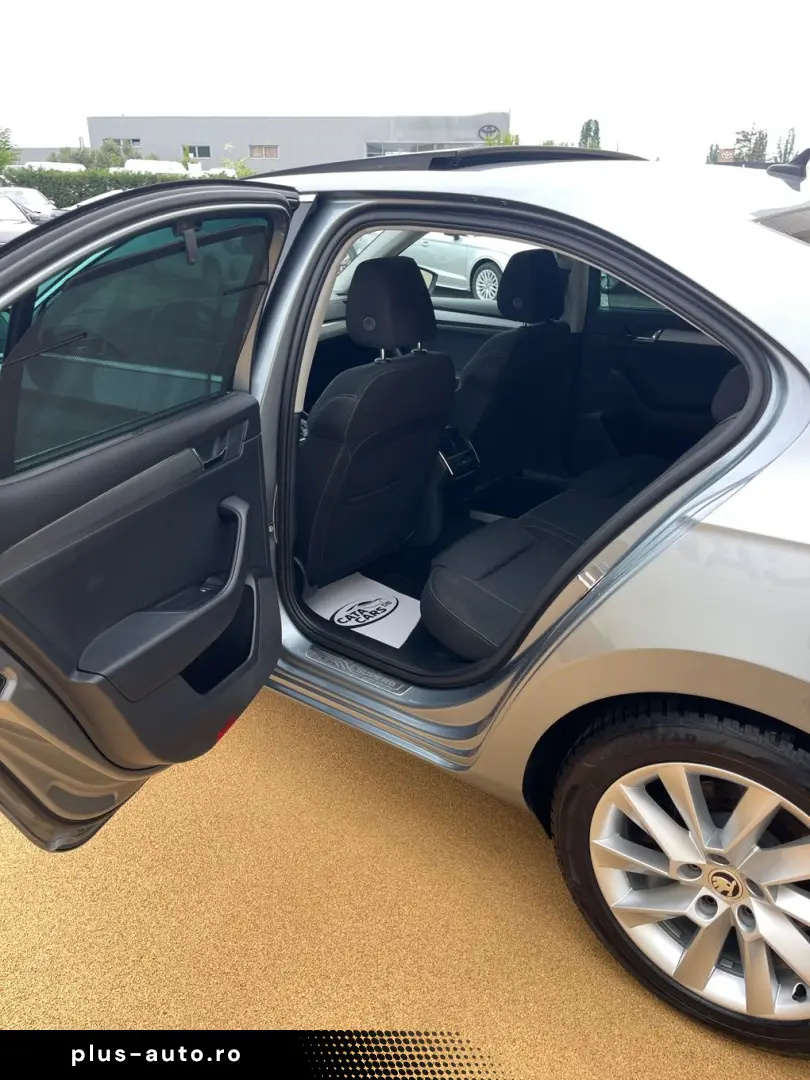 Skoda Superb 2.0TDI  BI-Xenon  Panoramic  Keyless  Webasto