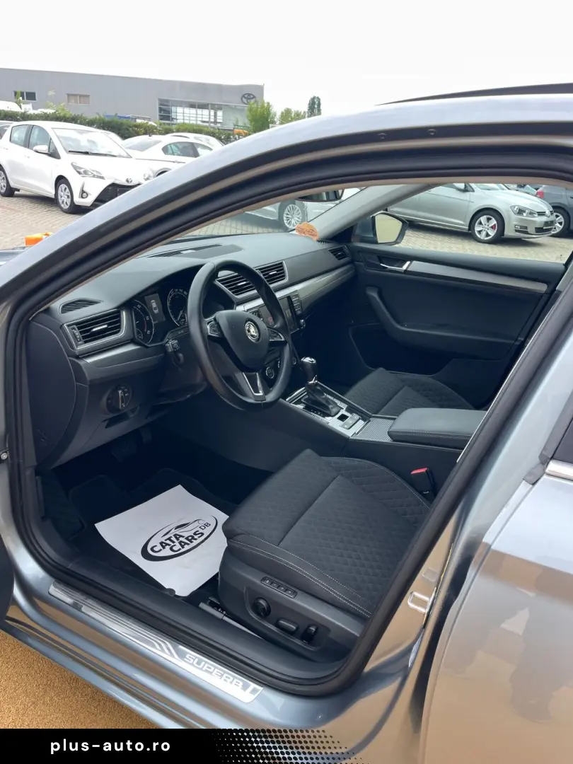 Skoda Superb 2.0TDI  BI-Xenon  Panoramic  Keyless  Webasto