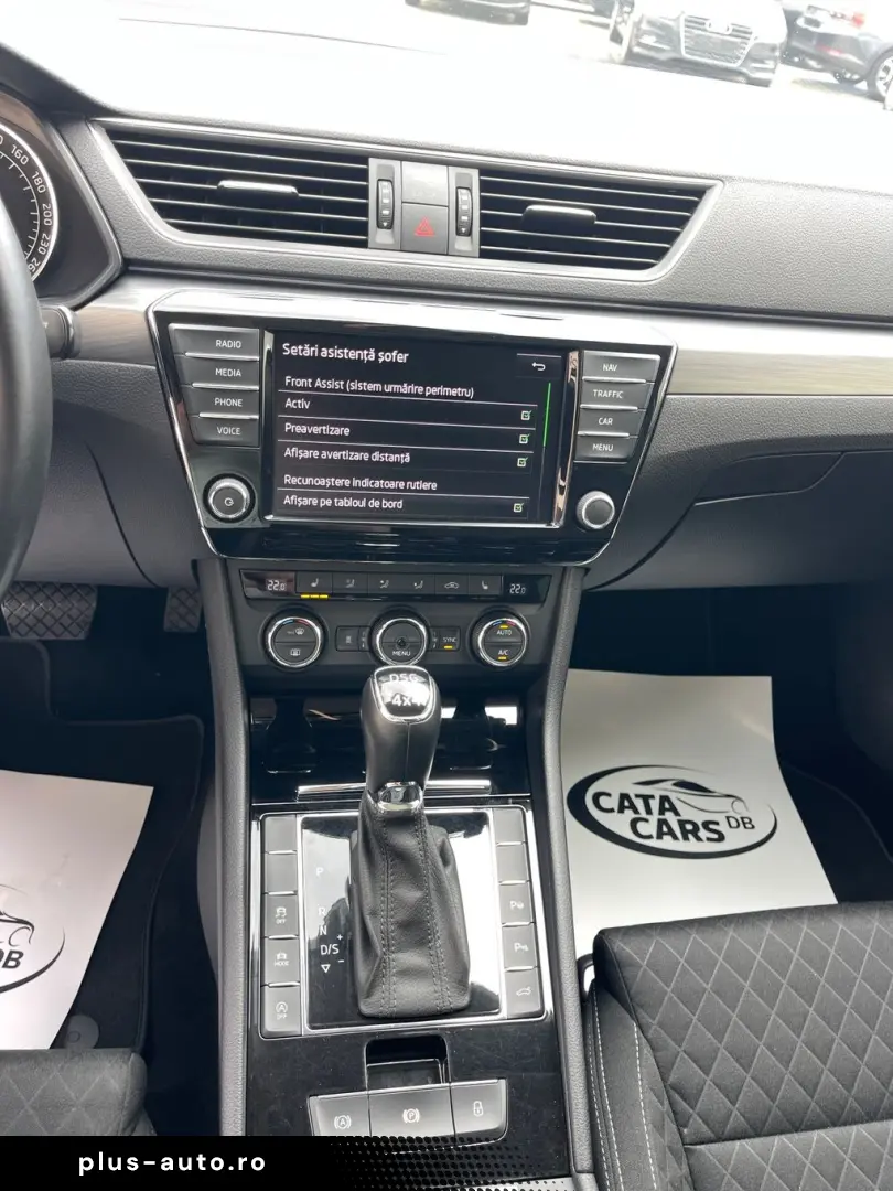Skoda Superb 2.0TDI  BI-Xenon  Panoramic  Keyless  Webasto