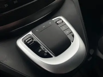 Mercedes-Benz V