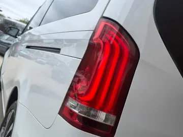 Mercedes-Benz V