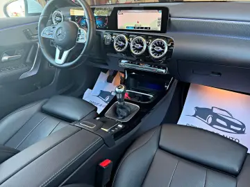 Mercedes-Benz A-180