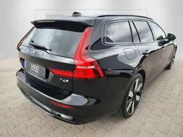 VOLVO V60 T6 AWD Ultra Dark 19  360  H&K LED PANO STHZ