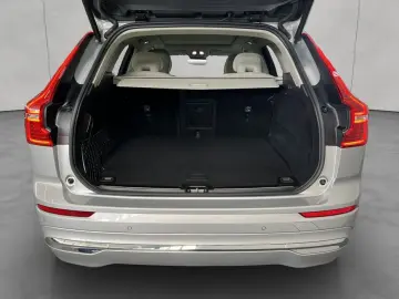 VOLVO XC60 T6 AWD Plug-in Hybrid Ultra-Bright Massages