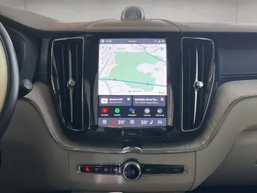 VOLVO XC60 T6 AWD Plug-in Hybrid Ultra-Bright Massages