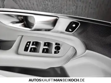 VOLVO XC90 T8 AWD Recharge Ultimate Dark FourC 360 B&W