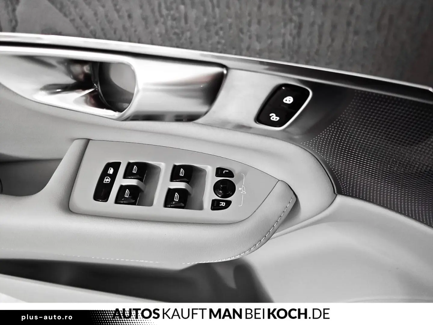 VOLVO XC90 T8 AWD Recharge Ultimate Dark FourC 360 B&W