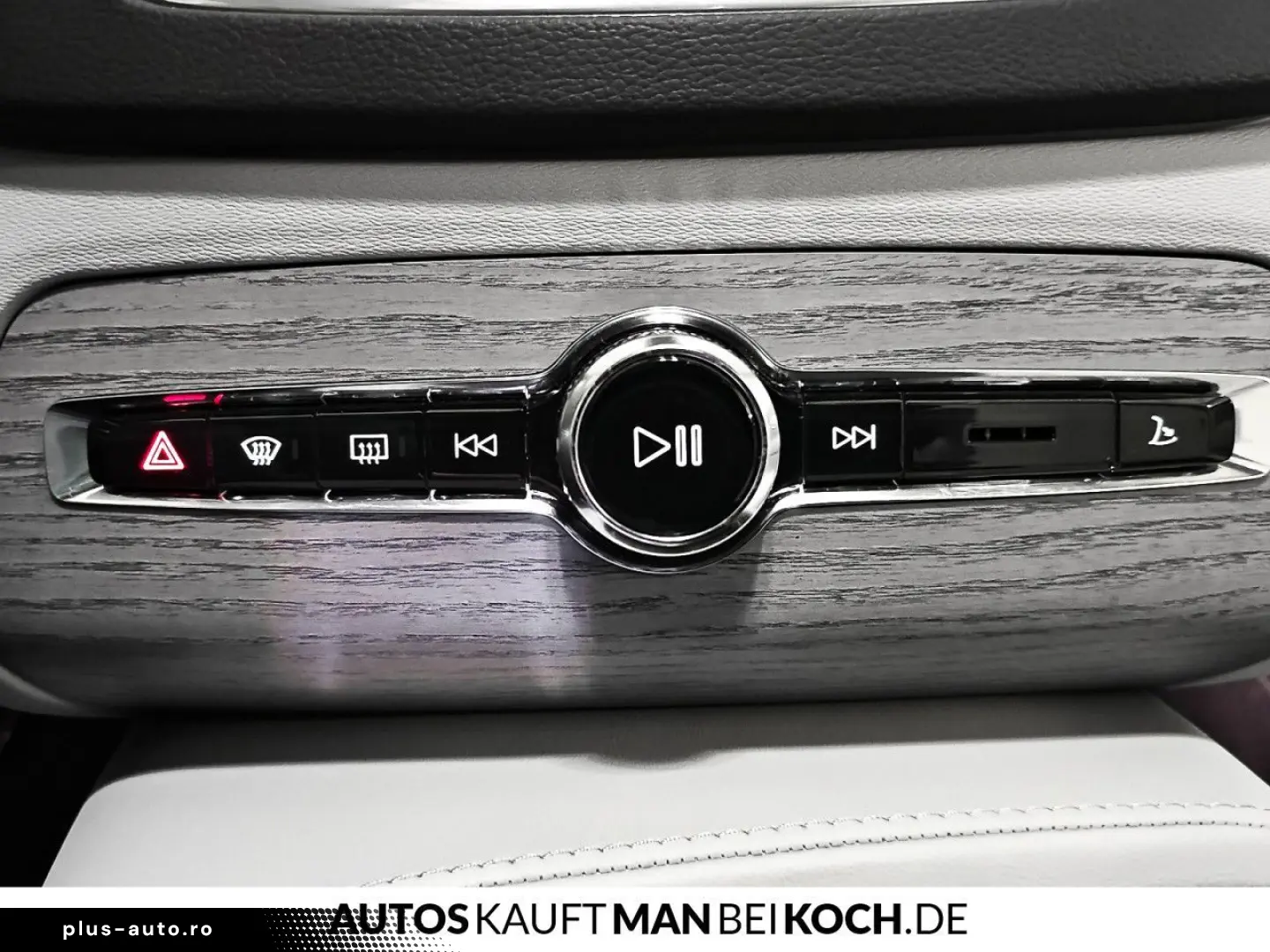 VOLVO XC90 T8 AWD Recharge Ultimate Dark FourC 360 B&W