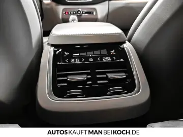 VOLVO XC90 T8 AWD Recharge Ultimate Dark FourC 360 B&W
