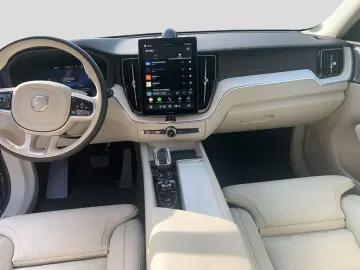 VOLVO XC60 T8 AWD Plug-in Hybrid Ultra Dark