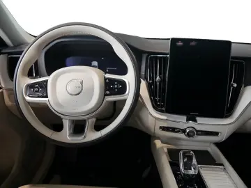 VOLVO XC60 Recharge T8 AWD Ultimate Dark AKTIVSITZE